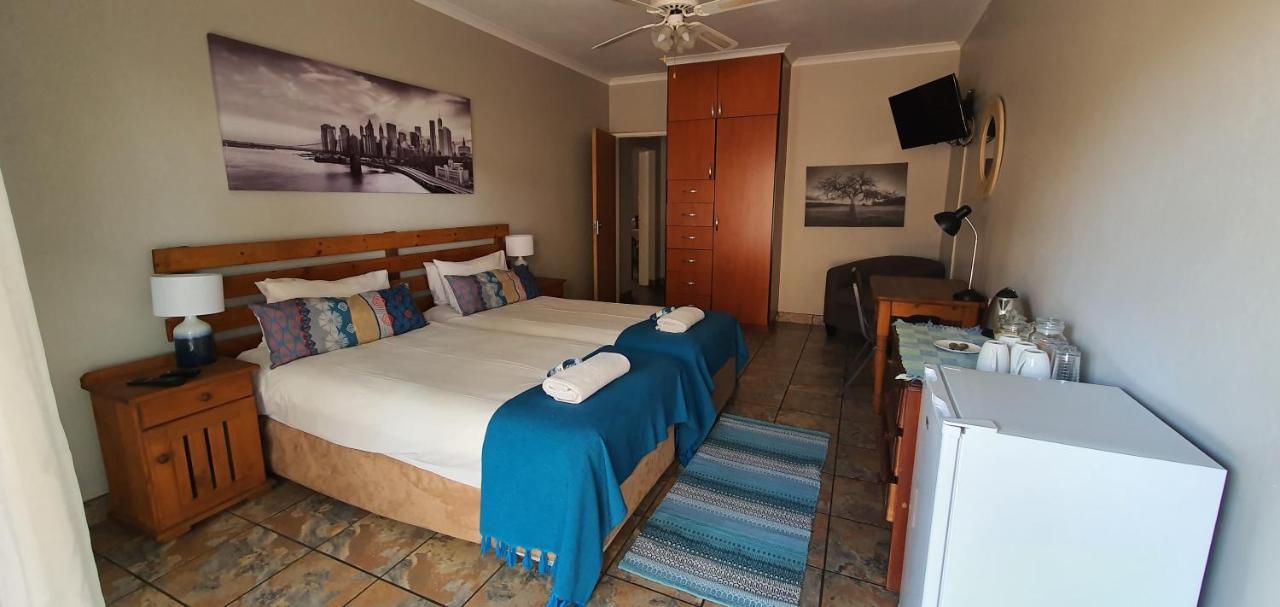 Aero Lodge Guest House Middelburg  Exterior photo